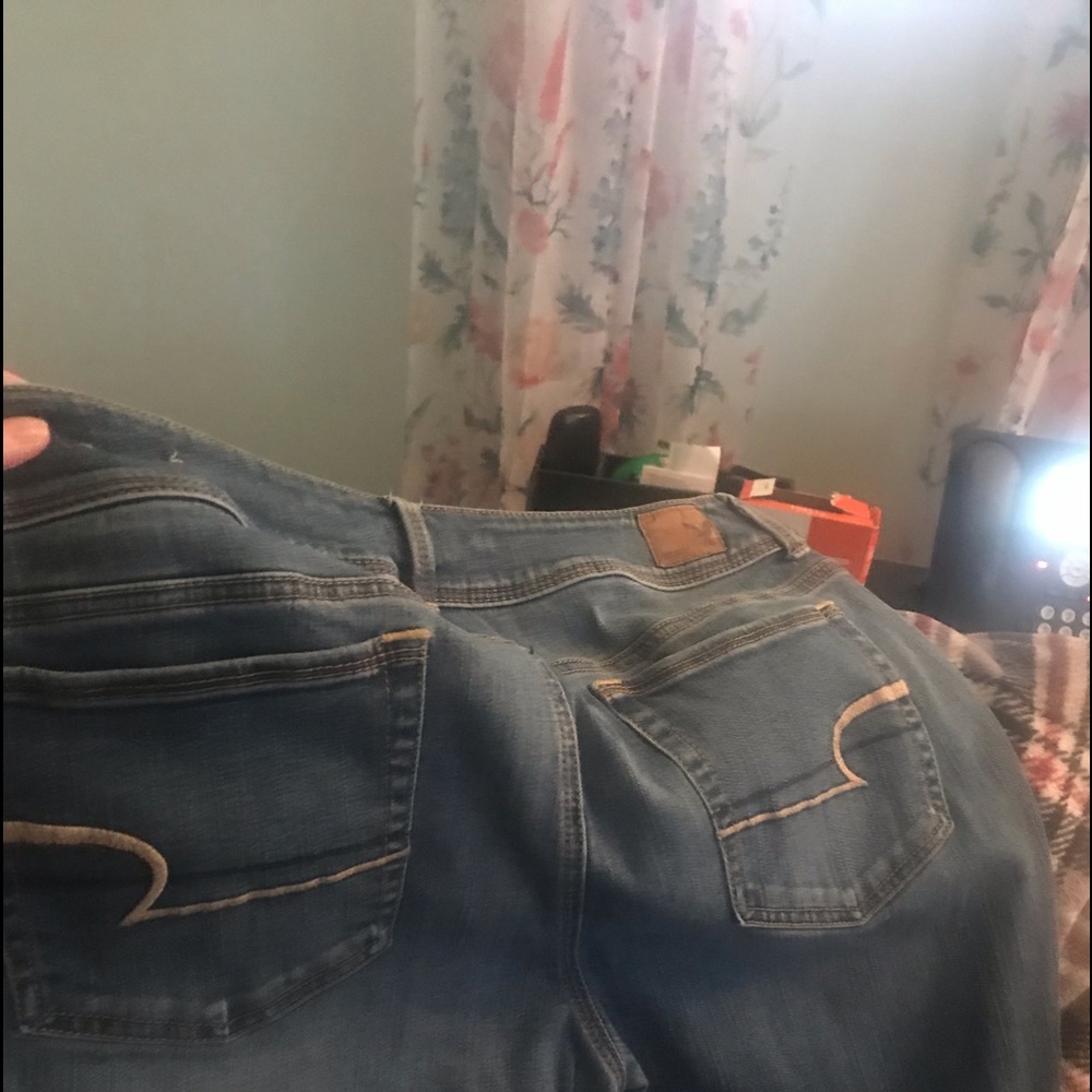AE kickboot jeans